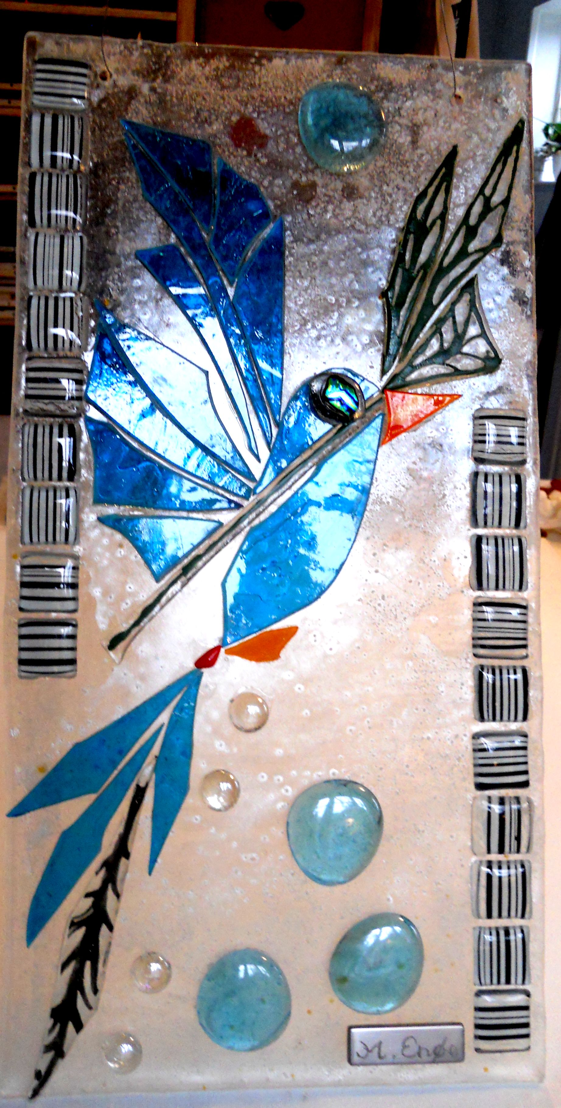 Blue Bird, fredsdue vinduesophæng, glaskunst, glaskunstner, glaskunst galleri,